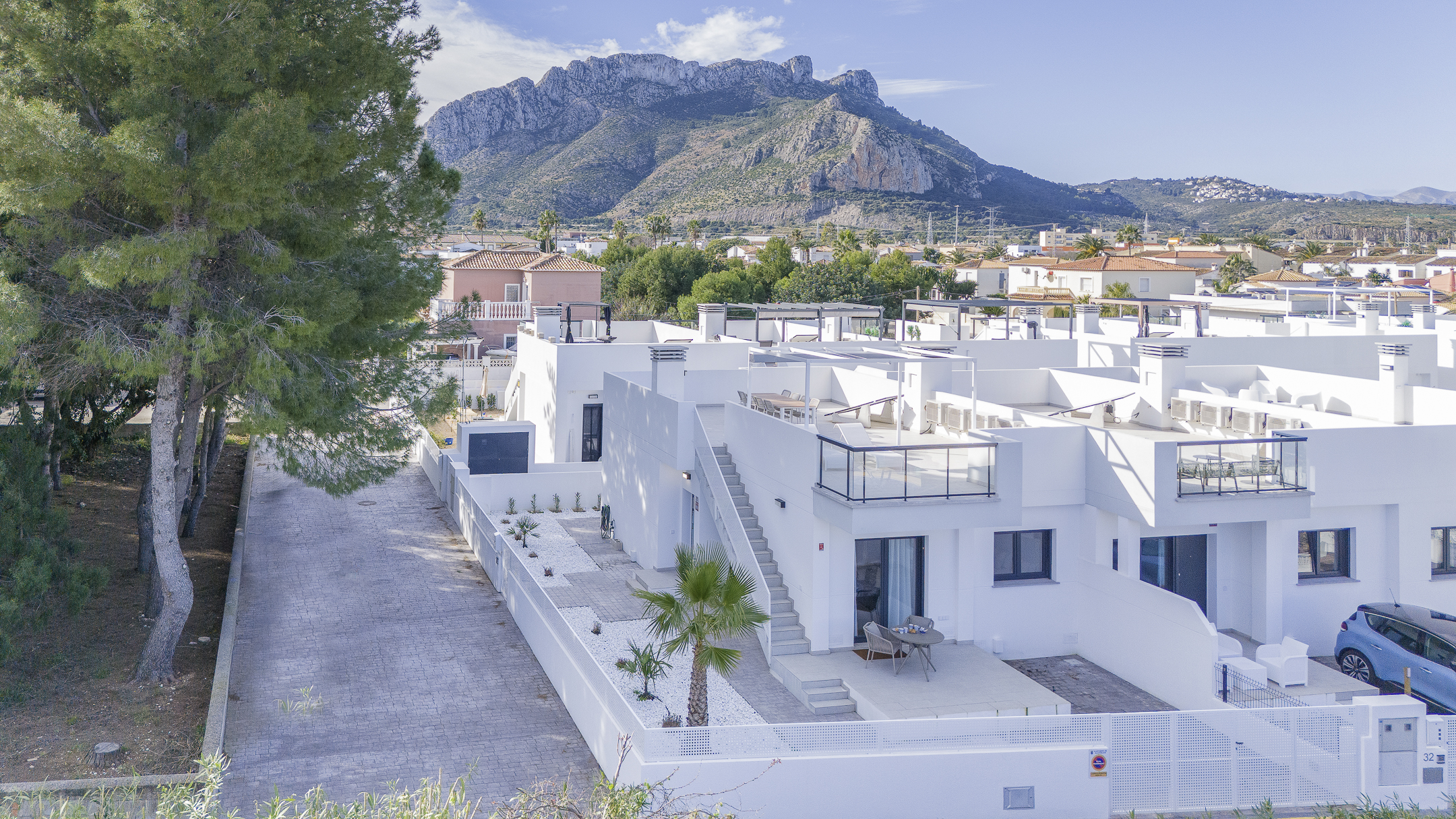 Entrance of the villa in Els Poblets