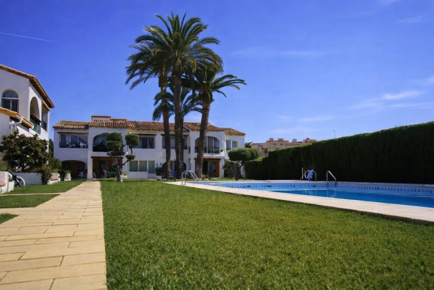 Apartment in Dénia at Retiro Sol with communal garden and swimming pool