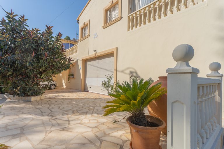 Entrance area of Villa Casa Joni in Orba