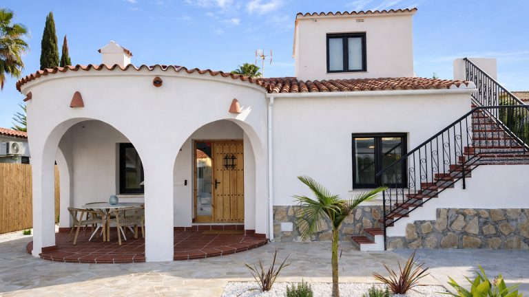Terrace of Villa Casa Enate in Els Poblets, Costa Blanca